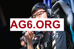 乌兹秒躲石头人R：闪不出来，弹幕绝对狂喷！可惜主播闪出来了！